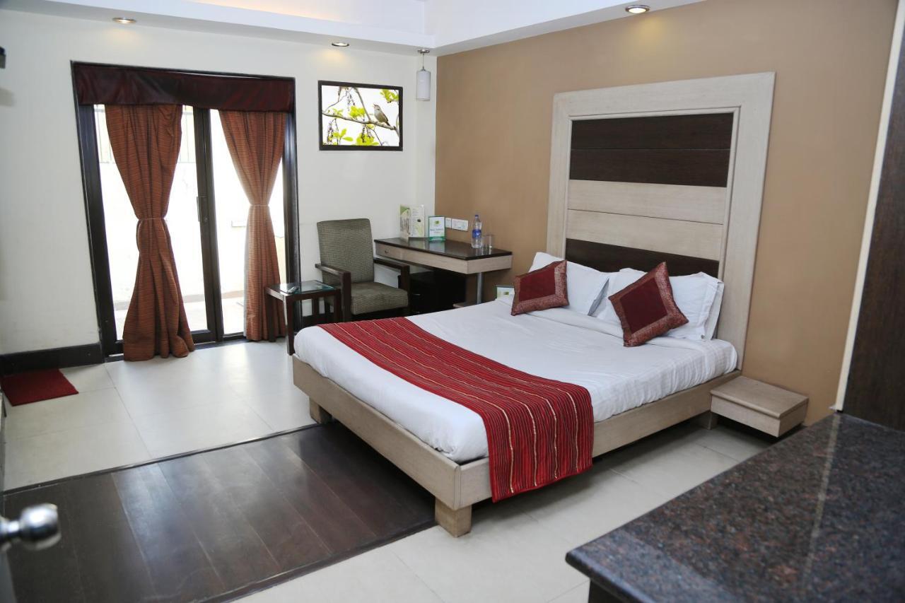 Hotel Pacific Inn Huda City Centre Gurgaon Exterior foto